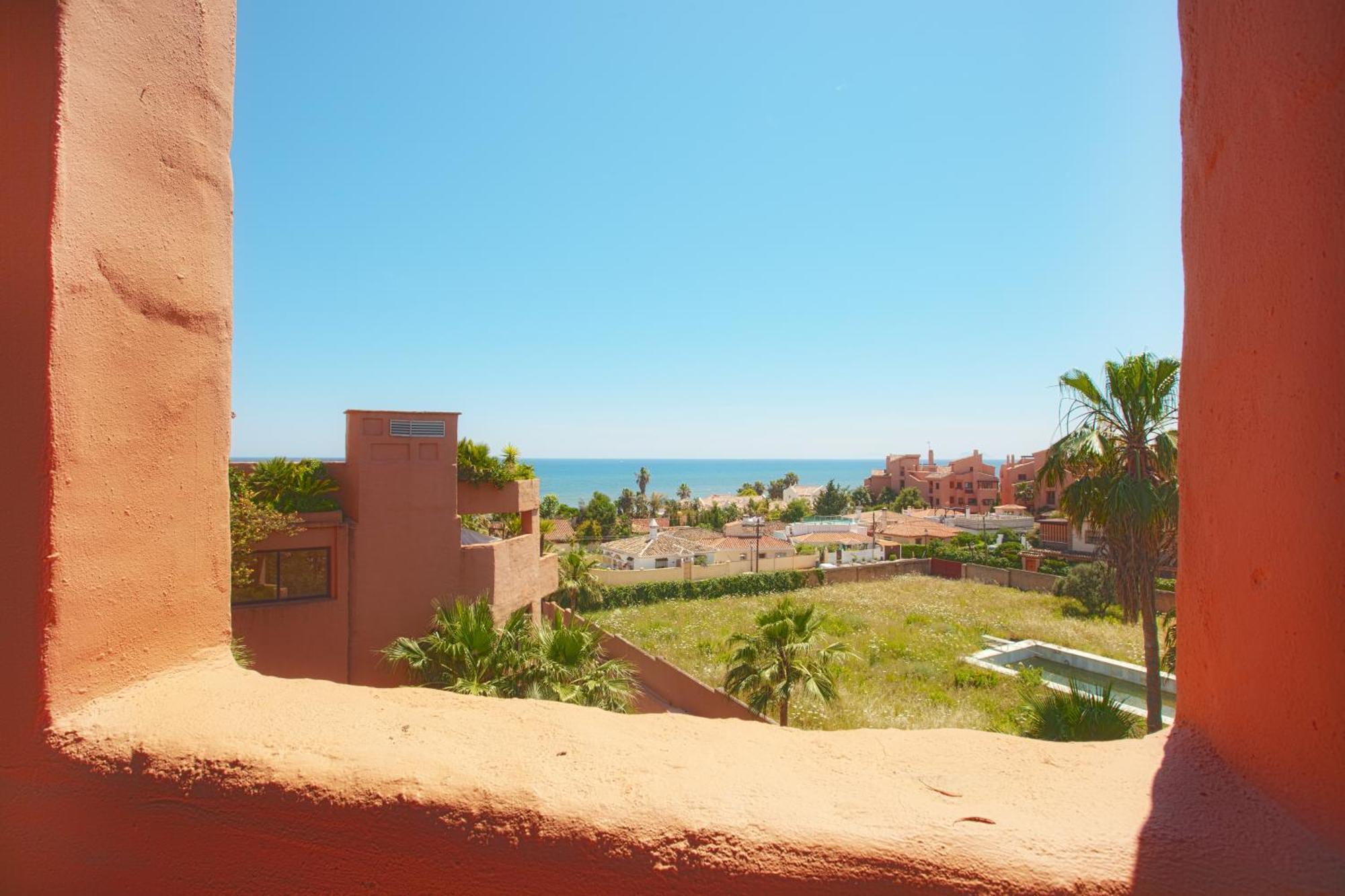 Bahia Beach Apartments إِستيبونا الغرفة الصورة